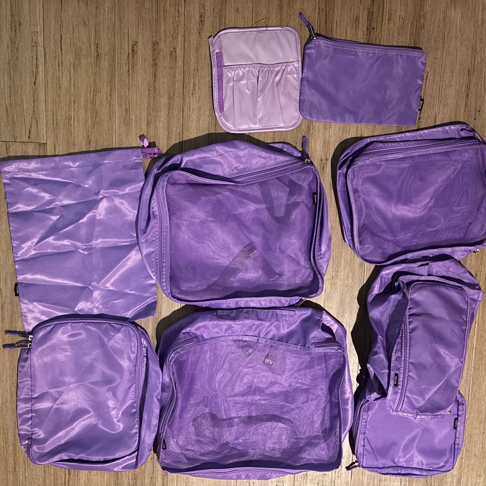 ✈️⛱️LIKE NEW set of packing cubes